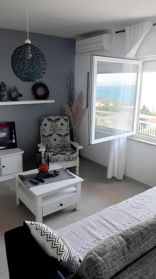 Nina Seaview Apartment Novi Vinodolski Exterior photo
